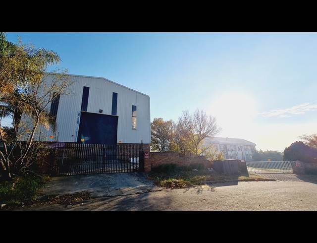 996M² WAREHOUSE FOR SALE IN KYA SANDS